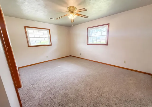 Photo 3 of Manufactured home for sale at 300 E Mayfair Ln, Hartford City, IN 47348 | MLS# 202642051 | Listing updated on 2026-10-12