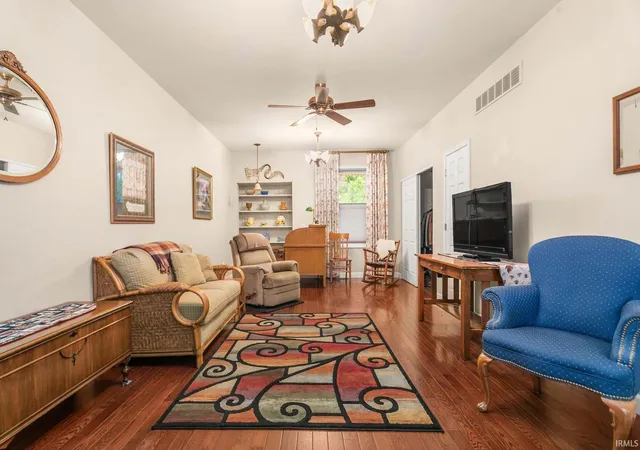 Photo 4 of Manufactured home for sale at 525 S Filbert St, New Carlisle, IN 46552 | MLS# 202642070 | Listing updated on 2026-10-09