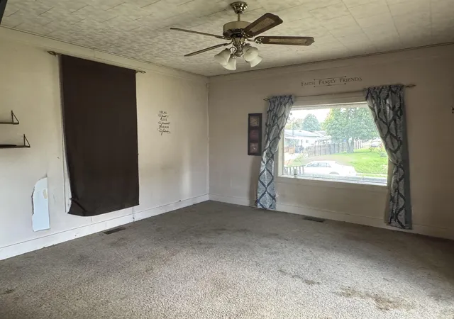 Photo 2 of Sale Pending at 376 Indiana St, Wabash, IN 46992 | MLS# 202642071 | Listing updated on 2026-10-23