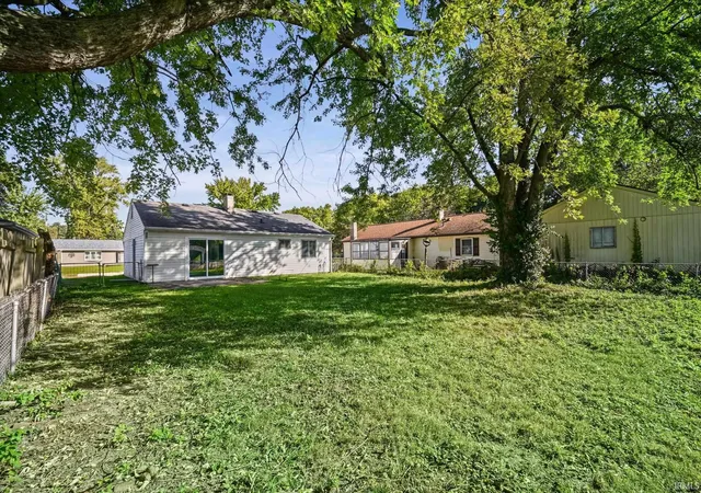 Photo 2 of Manufactured home for sale at 2560 Robinwood Dr, Lafayette, IN 47909 | MLS# 202642073 | Listing updated on 2026-10-17