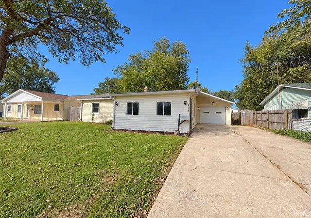 Manufactured home for sale at 2128 N Fairfield Dr, Marion, IN 46953 | MLS# 202642082