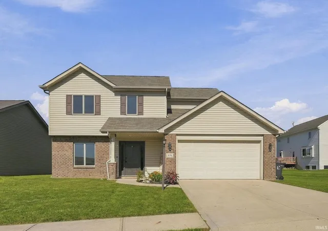 Photo 1 of Sale Pending at 108 W Cambridge Dr, Columbia City, IN 46725 | MLS# 202642083 | Listing updated on 2026-10-22