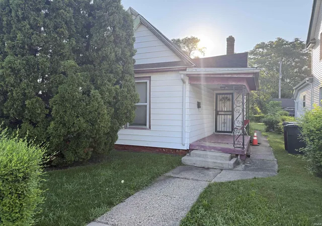 Photo 1 of Sale Pending at 218 Sadie St, South Bend, IN 46628 | MLS# 202642096 | Listing updated on 2026-10-10