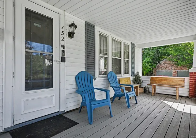Photo 4 of Sale Pending at 152 W Pokagon St, South Bend, IN 46617 | MLS# 202642098 | Listing updated on 2026-10-15