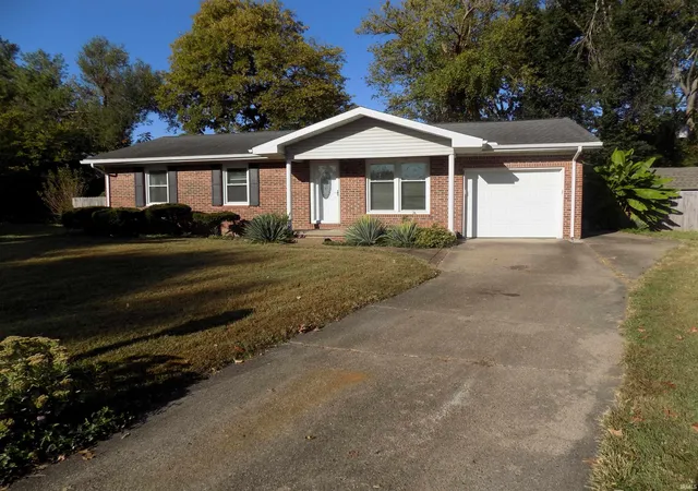 Photo 2 of Manufactured home for sale at 2210 Alan Ct, Evansville, IN 47720 | MLS# 202642119 | Listing updated on 2026-10-10
