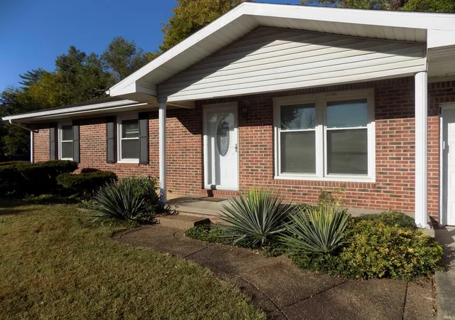 Photo 3 of Manufactured home for sale at 2210 Alan Ct, Evansville, IN 47720 | MLS# 202642119 | Listing updated on 2026-10-10