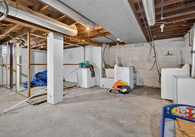 Photo 16 of Manufactured home for sale at 527 Burlington Ave, Logansport, IN 46947 | MLS# 202642140 | Listing updated on 2026-10-19