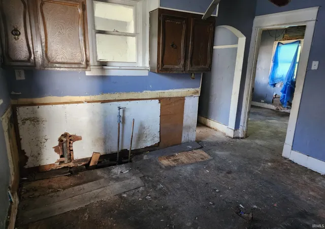 Photo 4 of Sale Pending at 1514 Keller St, South Bend, IN 46628 | MLS# 202642145 | Listing updated on 2026-10-22