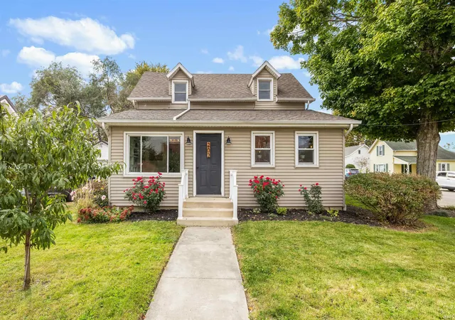 Photo 1 of Single family home for sale at 202 S Van Buren St, Monroe, IN 46772 | MLS# 202642159 | Listing updated on 2026-10-11