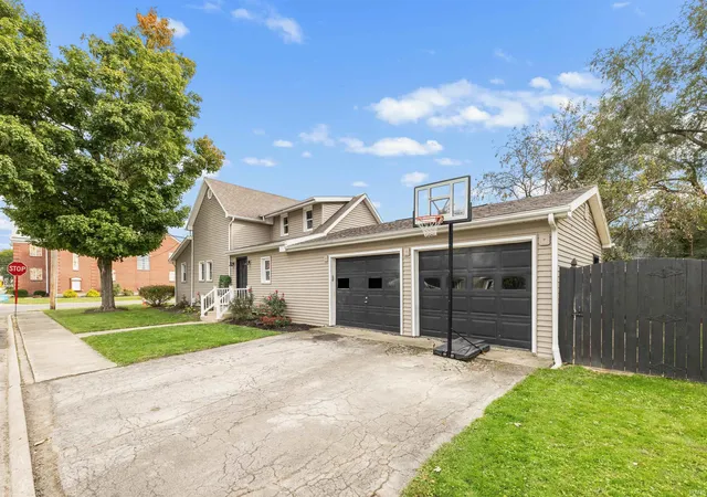 Photo 3 of Single family home for sale at 202 S Van Buren St, Monroe, IN 46772 | MLS# 202642159 | Listing updated on 2026-10-11