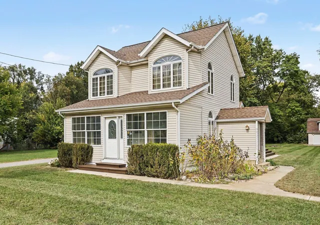 Photo 1 of Manufactured home for sale at 19353 Greenacre St, South Bend, IN 46637 | MLS# 202642163 | Listing updated on 2026-10-17