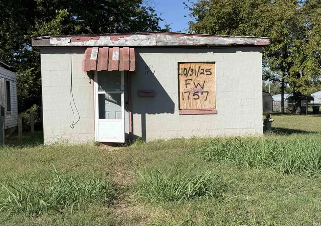 Photo 1 of Manufactured home for sale at 1757 Judson St, Evansville, IN 47713 | MLS# 202642179 | Listing updated on 2026-10-11
