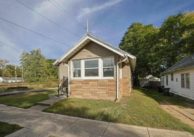 Photo 2 of Sale Pending at 502 S 28th Station, South Bend, IN 46615 | MLS# 202642211 | Listing updated on 2026-10-15