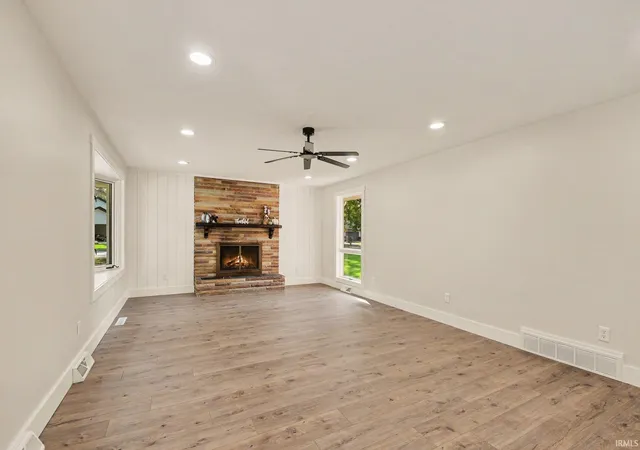 Photo 2 of Manufactured home for sale at 1327 E Reynolds St, Goshen, IN 46528 | MLS# 202642220 | Listing updated on 2026-10-28