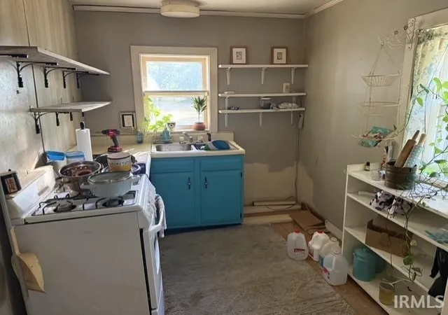Photo 3 of Sale Pending at 2704 Cass Ave, Evansville, IN 47714 | MLS# 202642242 | Listing updated on 2026-10-14