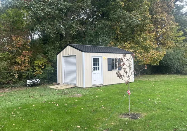 Photo 33 of Manufactured home for sale at 8319 W Ashford Ln, Muncie, IN 47304 | MLS# 202642243 | Listing updated on 2026-10-21