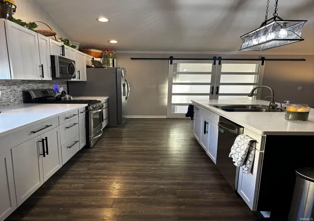 Photo 4 of Manufactured home for sale at 8319 W Ashford Ln, Muncie, IN 47304 | MLS# 202642243 | Listing updated on 2026-10-21