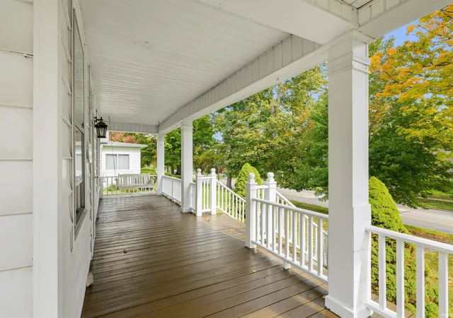 Photo 4 of Manufactured home for sale at 512 S Wayne St, Angola, IN 46703 | MLS# 202642250 | Listing updated on 2026-10-26