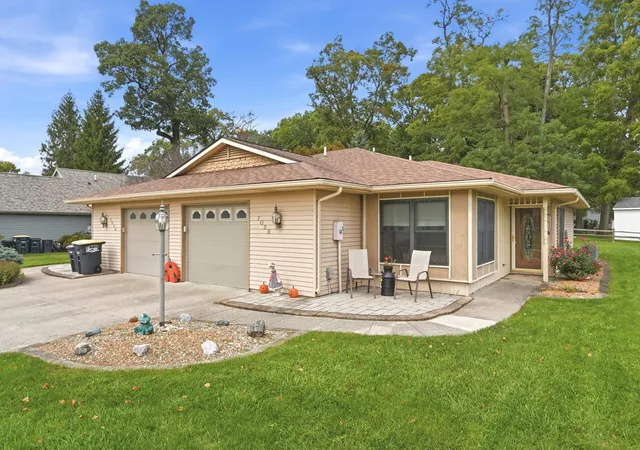 Photo 1 of Condo for sale at 705 B Arcadia Ct, Kendallville, IN 46755 | MLS# 202642255 | Listing updated on 2026-10-12