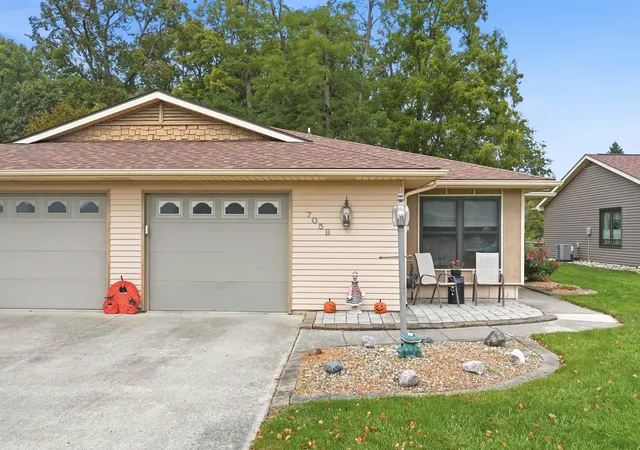 Photo 2 of Condo for sale at 705 B Arcadia Ct, Kendallville, IN 46755 | MLS# 202642255 | Listing updated on 2026-10-12