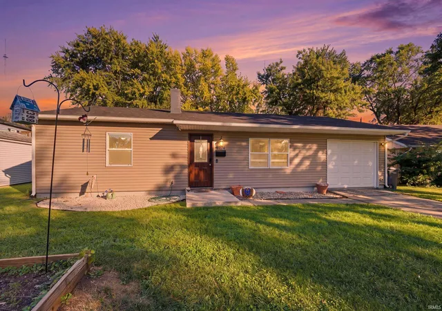 Photo 1 of Manufactured home for sale at 2413 Maumee Pl, Lafayette, IN 47909 | MLS# 202642261 | Listing updated on 2026-10-12