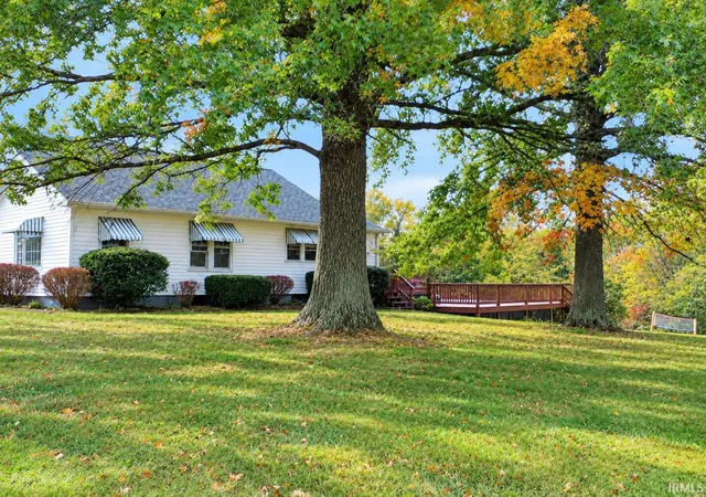 Photo 3 of Single family home for sale at 1810 Lake Salinda Rd, Salem, IN 47167 | MLS# 202642269 | Listing updated on 2026-10-12