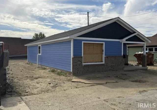 Photo 4 of Manufactured home for sale at 307 W Monroe St, Kokomo, IN 46901 | MLS# 202642284 | Listing updated on 2026-10-12