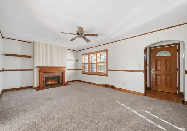 Photo 3 of Single family home for sale at 420 W Perkins St, Hartford City, IN 47348 | MLS# 202642311 | Listing updated on 2026-10-21