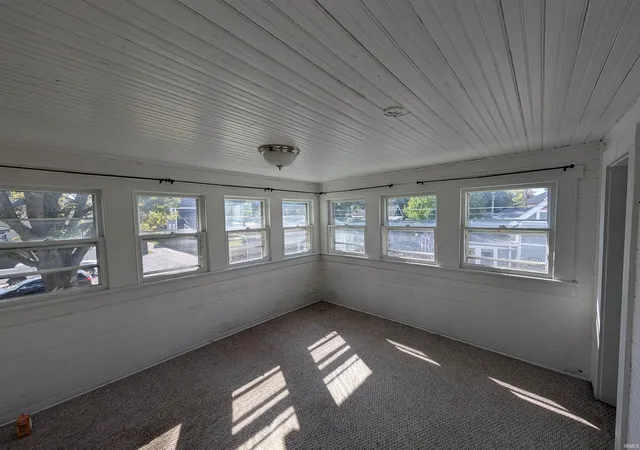 Photo 3 of Manufactured home for sale at 853 E Walnut St, Frankfort, IN 46041 | MLS# 202642315 | Listing updated on 2026-10-12