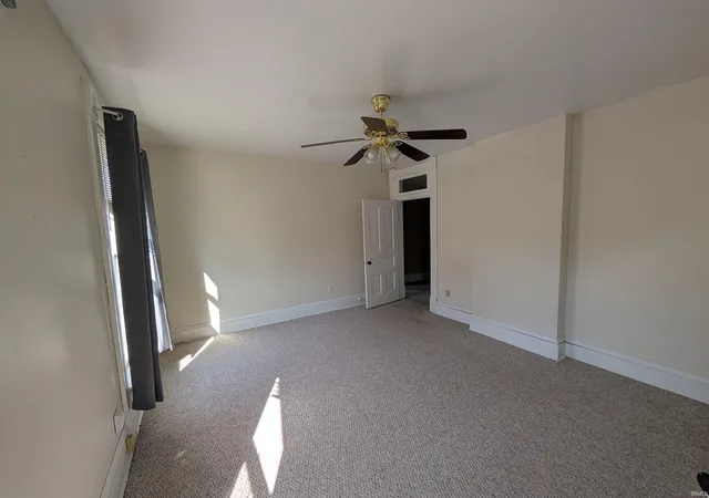 Photo 4 of Manufactured home for sale at 853 E Walnut St, Frankfort, IN 46041 | MLS# 202642315 | Listing updated on 2026-10-12