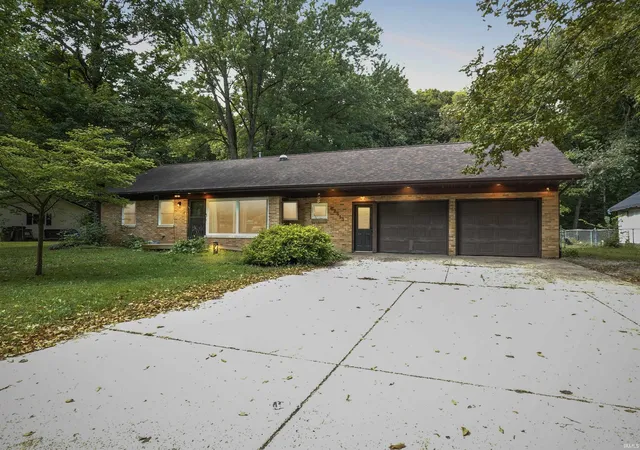 Manufactured home for sale at 62513 Old County Rd 17, Goshen, IN 46526 | MLS# 202642331