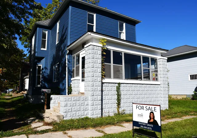 Manufactured home for sale at 200 E King St, Garrett, IN 46738 | MLS# 202642351