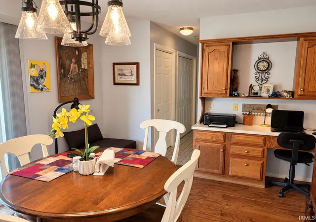 Photo 3 of Sale Pending at 6 Woodmere Dr, Washington, IN 47501 | MLS# 202642352 | Listing updated on 2026-10-15