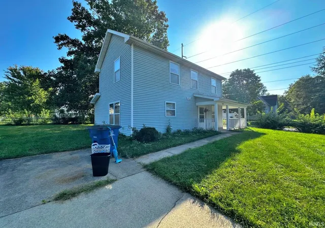 Photo 2 of Manufactured home for sale at 602 Jefferson St, Marion, IN 46953 | MLS# 202642377 | Listing updated on 2026-10-27