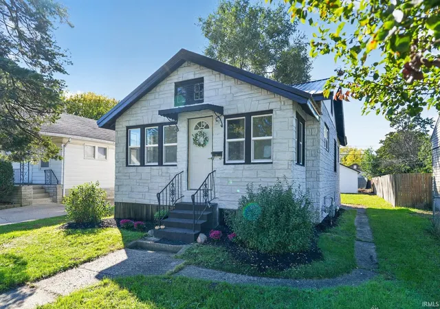 Photo 2 of Manufactured home for sale at 709 Dundee St, South Bend, IN 46619 | MLS# 202642389 | Listing updated on 2026-10-13