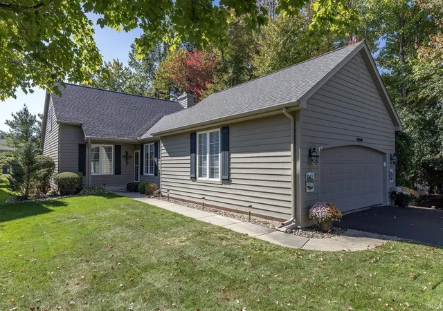 Condo for sale at 1609 S Lake George Dr, Mishawaka, IN 46545 | MLS# 202642401