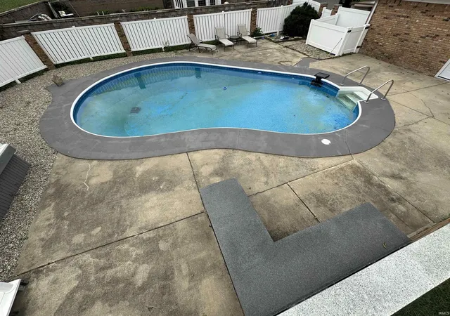 Photo 4 of Manufactured home for sale at 2137 W Broadway, Bunker Hill, IN 46914 | MLS# 202642402 | Listing updated on 2026-10-13