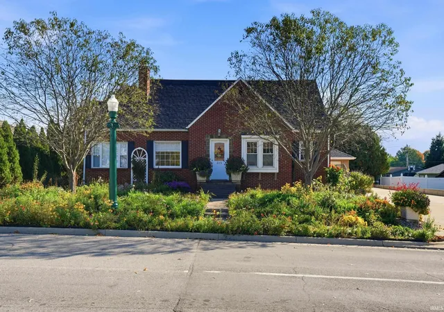Photo 4 of Sale Pending at 650 N Riley St, Kendallville, IN 46755 | MLS# 202642441 | Listing updated on 2026-10-26