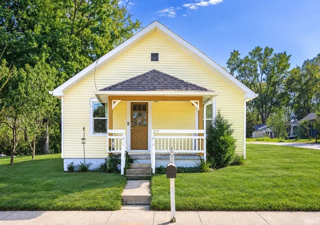 Manufactured home for sale at 513 Coolidge Dr, Bloomington, IN 47403 | MLS# 202642453