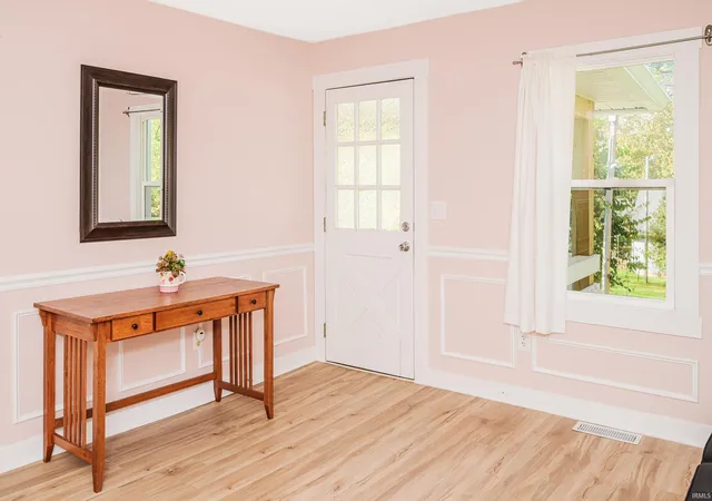 Photo 4 of Manufactured home for sale at 513 Coolidge Dr, Bloomington, IN 47403 | MLS# 202642453 | Listing updated on 2026-10-29