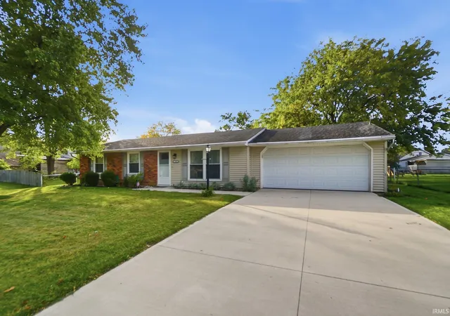 Photo 2 of Manufactured home for sale at 4916 Greenfield Dr, Fort Wayne, IN 46835 | MLS# 202642469 | Listing updated on 2026-10-13