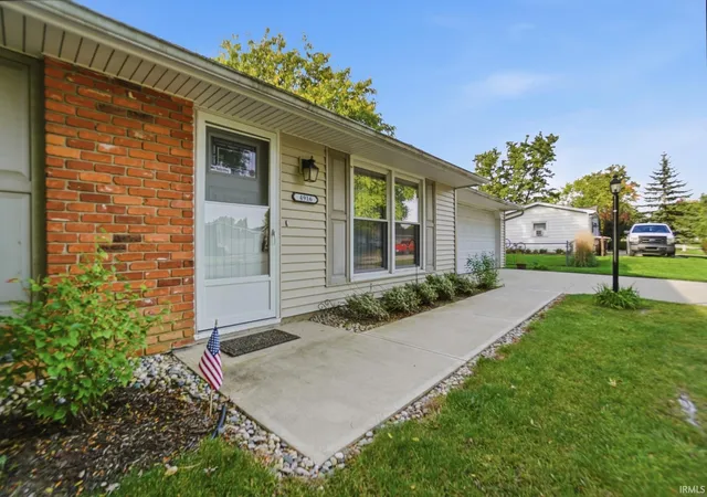 Photo 3 of Manufactured home for sale at 4916 Greenfield Dr, Fort Wayne, IN 46835 | MLS# 202642469 | Listing updated on 2026-10-13