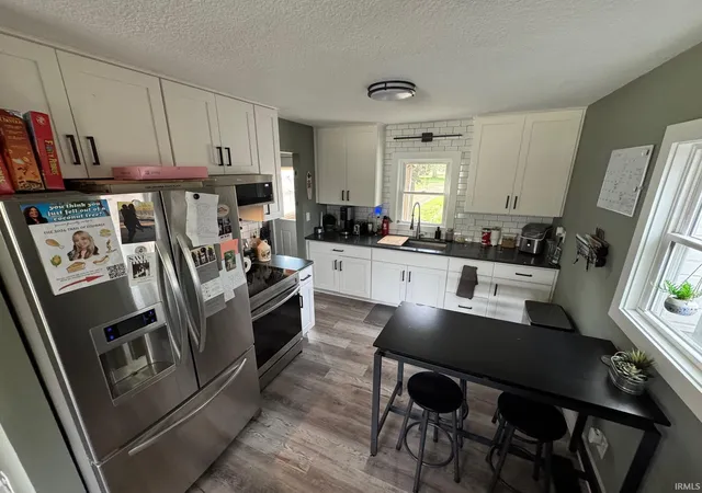 Photo 4 of Manufactured home for sale at 1010 Wabash Ave, Rochester, IN 46975 | MLS# 202642480 | Listing updated on 2026-10-13