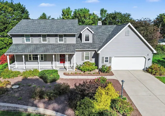 Photo 1 of Sale Pending at 19383 Montrose Ct, South Bend, IN 46614 | MLS# 202642495 | Listing updated on 2026-10-19