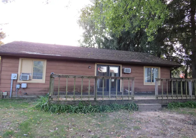 Photo 3 of Manufactured home for sale at 704 Mansfield St, Plymouth, IN 46563 | MLS# 202642497 | Listing updated on 2026-10-28