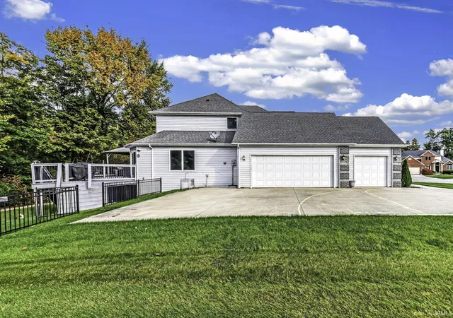 Photo 2 of Manufactured home for sale at 4122 Barbers Point, New Haven, IN 46774 | MLS# 202642504 | Listing updated on 2026-10-29