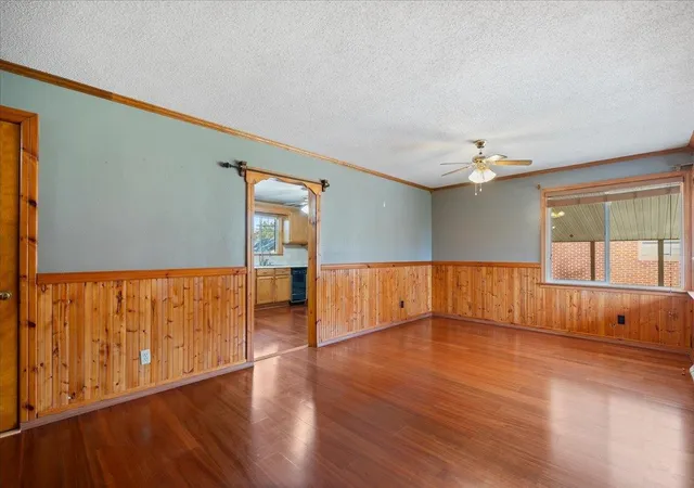 Photo 4 of Manufactured home for sale at 1411 Kenwood Ave, Fort Wayne, IN 46805 | MLS# 202642517 | Listing updated on 2026-10-13