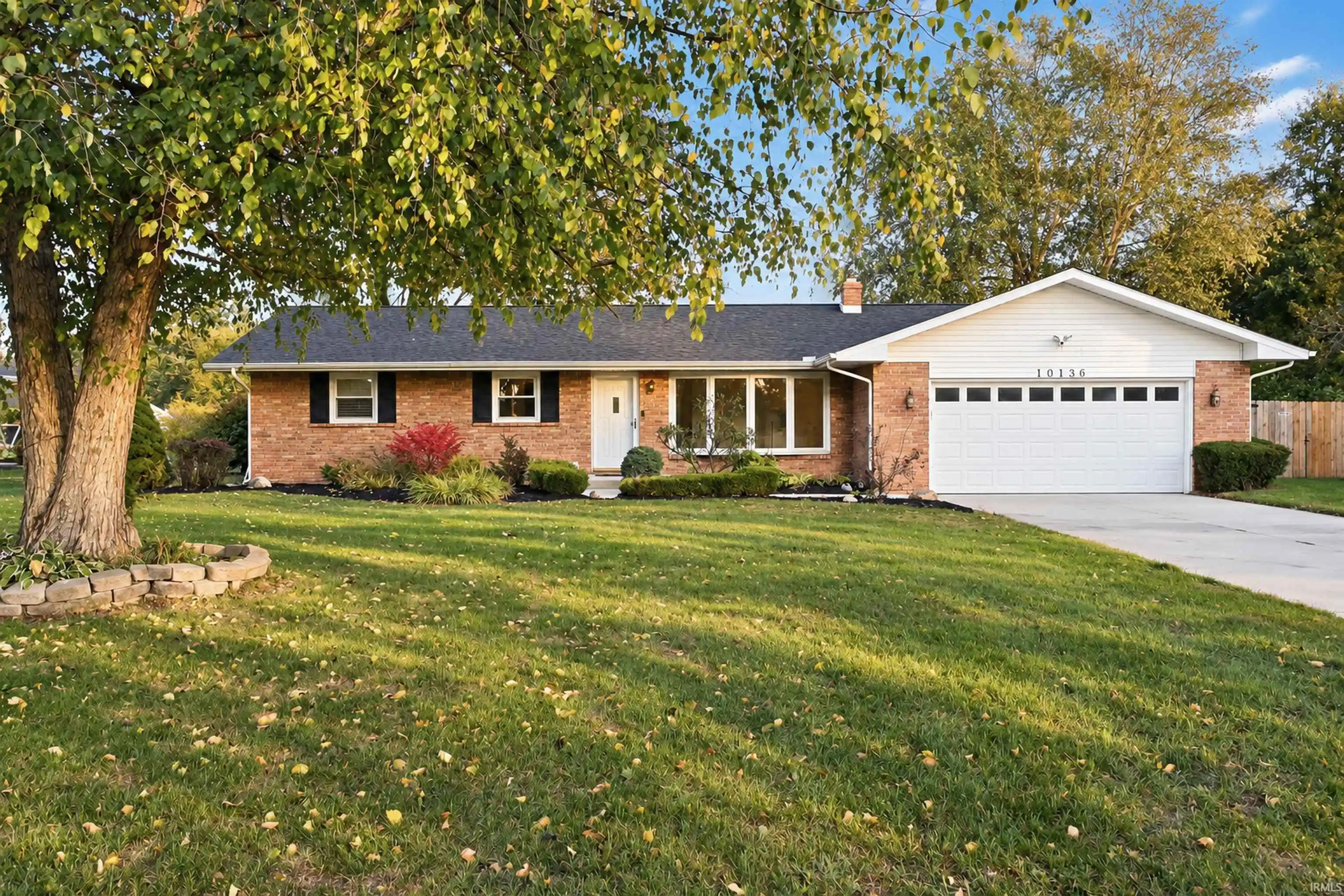 Manufactured home for sale at 10136 Glen Lee Trl, Granger, IN 46530 | MLS# 202642522