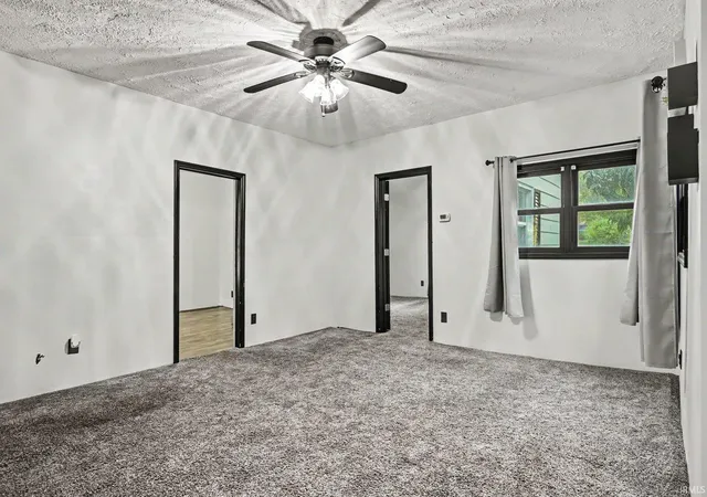Photo 4 of Manufactured home for sale at 520 Logan St, Warsaw, IN 46580 | MLS# 202642535 | Listing updated on 2026-10-27