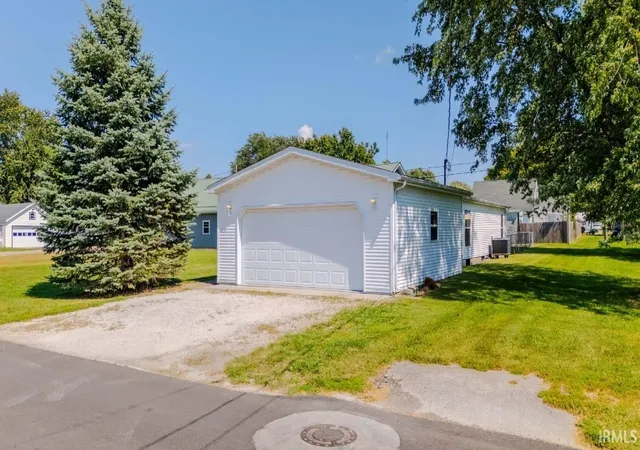 Photo 1 of Manufactured home for sale at 614 N Sycamore St, Fairmount, IN 46928 | MLS# 202642538 | Listing updated on 2026-10-24